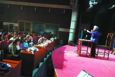 书,电脑上好好的复制到手机里就是乱码,还占内