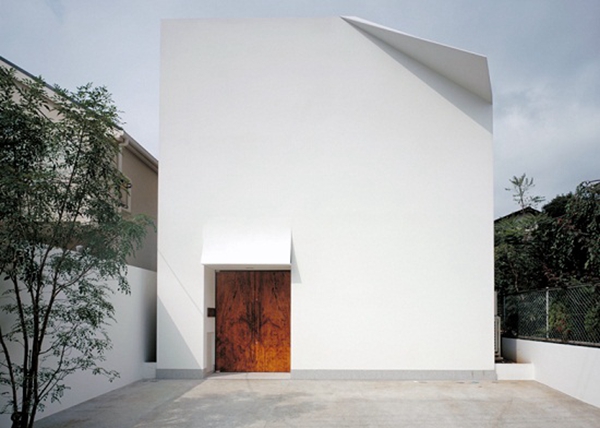 日本建筑师设计折纸住宅 外墙立面如白纸轻轻一折