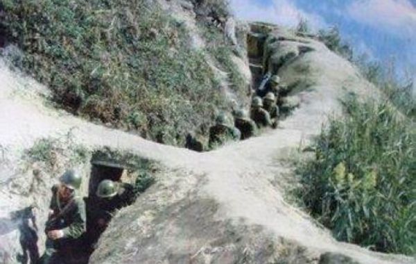 1975年胡耀邦为何开唱:想当初 老子的队伍才开