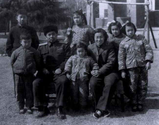 【转载】<em>许世友</em>将军10个<em>子女</em>今何在:小儿子曾