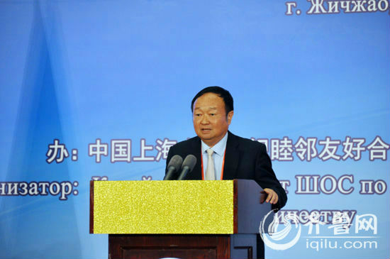 6月15日，山东五征集团董事长姜卫东在中国-乌兹别克斯坦经贸合作论坛上发言。（记者董光强摄）