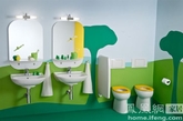 生活在都市中，小孩子也许更希望有亲近自然的机会。那么，为何不在家中为孩子增添一份绿色呢？这几款浴室设计，都巧妙地将绿色和其他颜色进行搭配。无论是颜色的选择，还是墙上别出心裁的装饰物，都一扫了浴室沉闷气息。