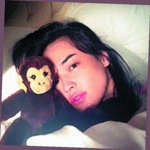 37岁舒淇晒素颜床照 女星床照大对比(图)