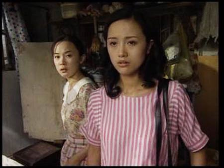 1997年,《京都神探》里饰演蒋勤勤丫鬟的霍思燕
