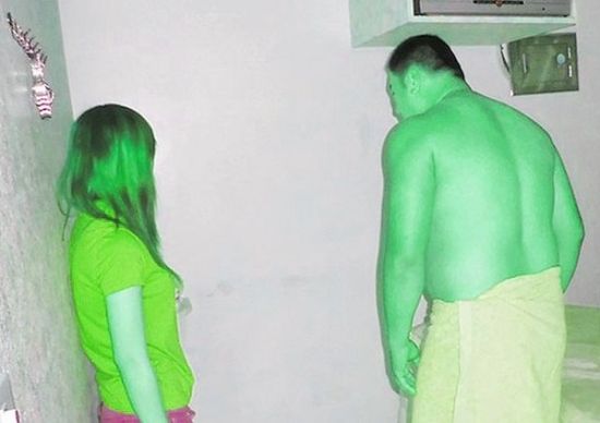 菜贩嫖妓巧遇<em>女友</em>卖淫 <em>在女友面前</em>夸赞18岁妓