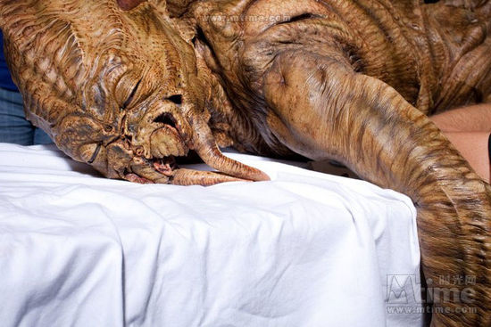 《陨落星辰》第2季今夏回归