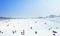 乌鲁木齐 赏冰滑雪