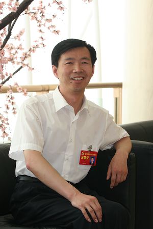 宁夏党委换届:张毅任书记 李文章新晋常委(图/简历)