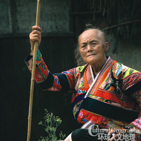 贵州神秘苗族：活人坟中复活的夜郎后裔