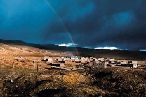 圣洁优美香格里拉 地平线上的诗情画意