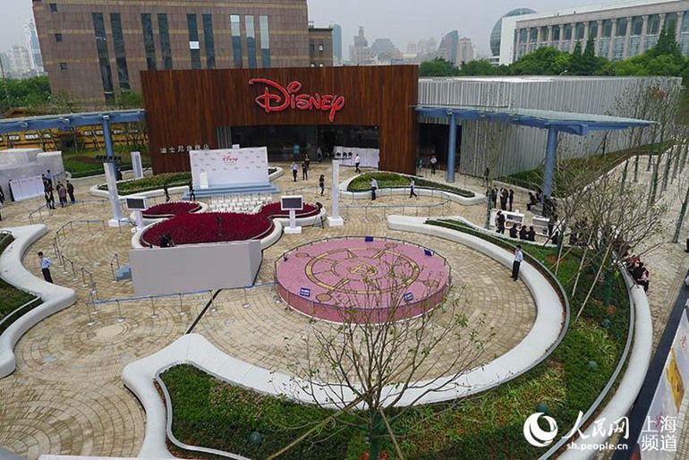 迪士尼上海旗舰店。