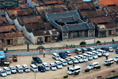 广东3000警力清剿涉毒“第一大村”