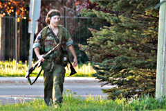 加拿大一男子枪杀3名警察后逃跑