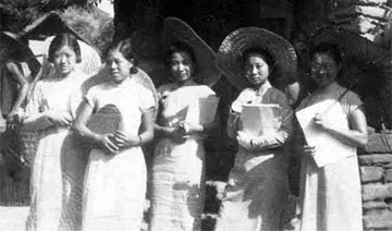 真实的“金陵十二衩”：南京沦陷前金陵女学生