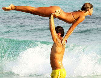 一周精选：女星表演“水上杂技”