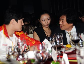 濮存昕拍孙杨游泳课程送女儿