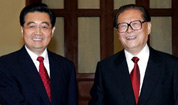 中共领袖着装变迁 胡锦涛江泽民有何显著区别