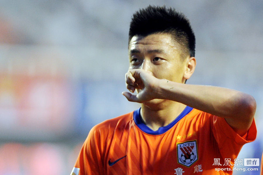 中超-杨旭破门董学升救主 大连阿尔滨1-1山东鲁