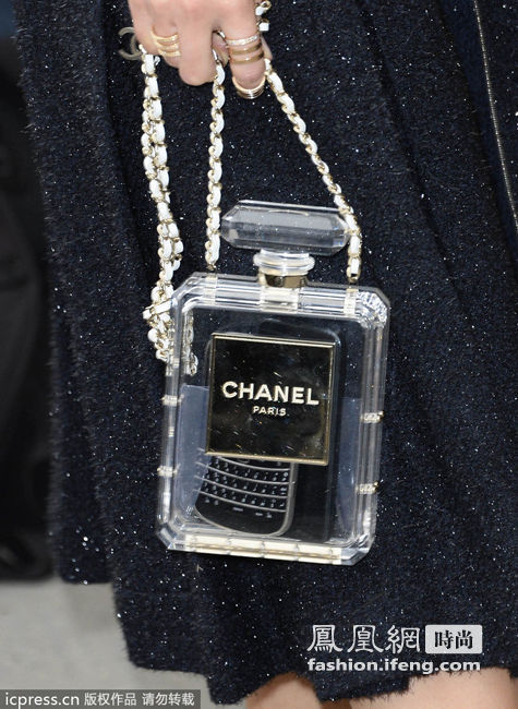 热荐单品：Chanel No.5香水瓶包_时尚频道_凤凰网