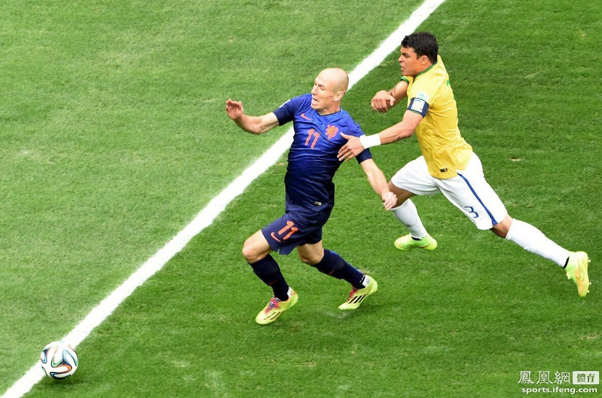 巴西0-3荷兰世界杯排名第四 家门口再受辱!