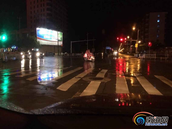 鲸鱼已减弱为<em>热带风暴</em>级 23<em>日</em>进入北部湾海