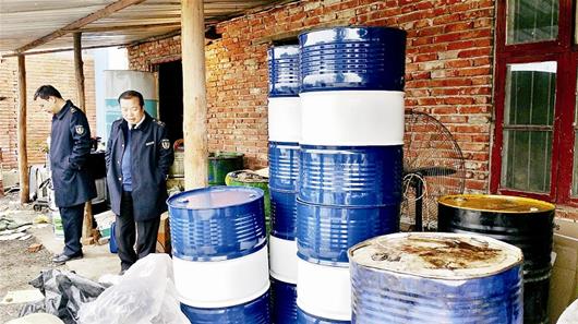 武汉小作坊用添加剂勾兑名牌润滑油 零售后利