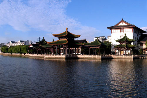 南通濠河--七彩银河，十里画廊_江苏频道_凤凰网