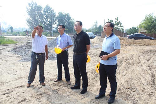 曾鹏深入宋楼镇调研村级综合服务中心标准化建