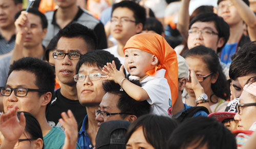 热波音乐节首登深圳万人空岗 三天连续唱嗨