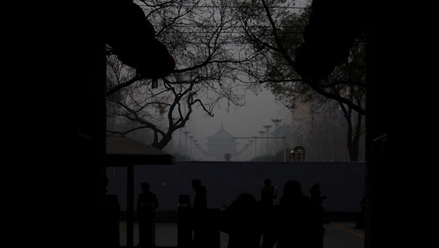 西安雾霾弥漫 17日空气质量六级严重污染