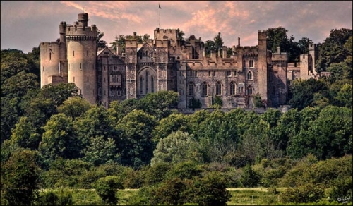 私人贵族假期 下榻隐世的英国森林城堡