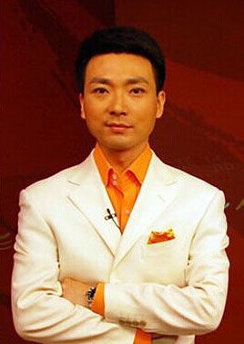 42岁康辉已接替李瑞英 管理央视播音部工作