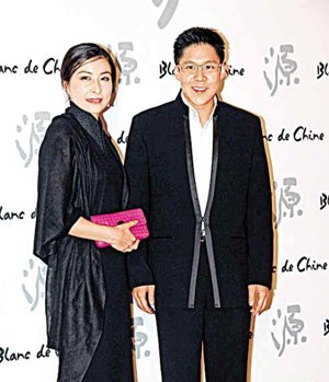 郭晶晶霍启刚具体结婚日期成谜 助手:让男方公