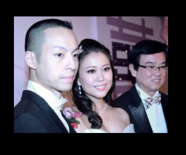 盘点明星女婿的惊人身家 <em>黄百鸣女儿</em>嫁银行少
