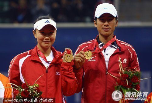 李喆任天津代表团旗手 曾与彭帅搭档网球混双