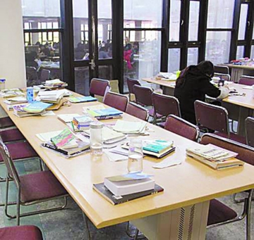 上网课图书馆 rdn_5608d9918f4eb.jpg