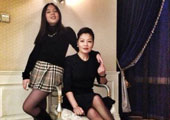 李咏11岁女儿黑丝短裙抢镜 与妈妈宛如姐妹花
