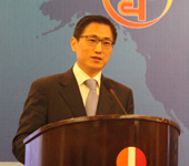 2013年第八届中博会暨世界华商论坛会在郑州举办