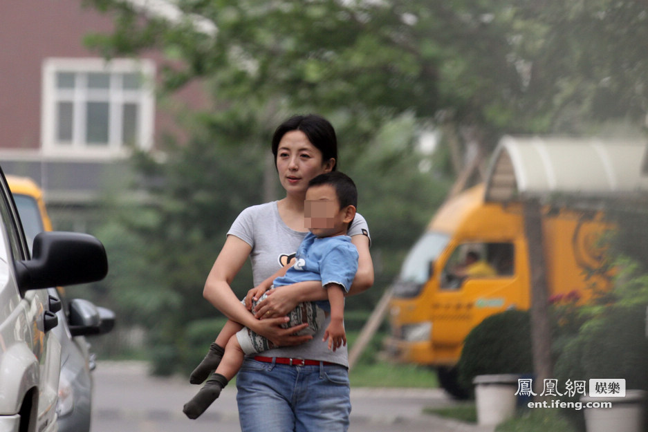 杨童舒把家变成游乐场