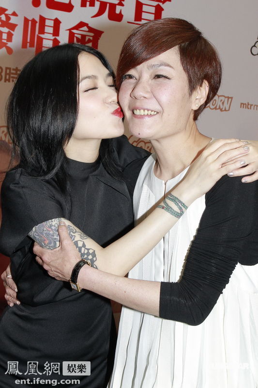 范晓萱发表母爱感言 妈妈献唱技惊四座[高清大图]_娱乐频道_凤凰网