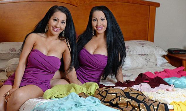 澳大利亚<em>双胞胎姐妹睡</em>一张床 处同<em>一个男友</em>(图