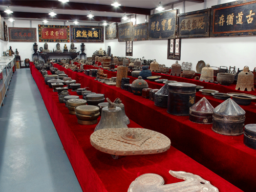 <em>今年</em>春节里<em>属蛇</em>游客 免费游关中民俗博物院_陕