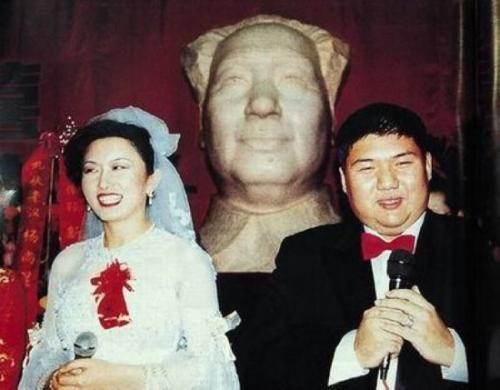 毛新宇与空姐一见钟情 揭秘其两任漂亮妻子(组