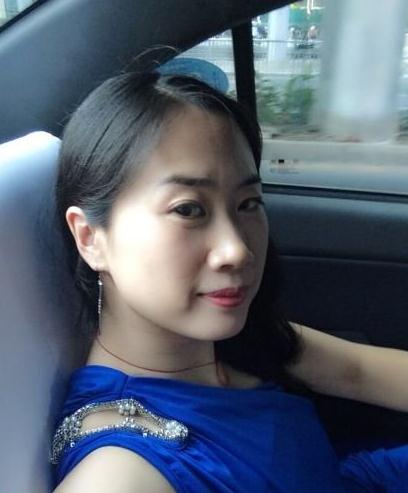 芙蓉姐姐雕塑挺胸激突 当事人未授权上海方面已撤回_福建频道_凤凰网