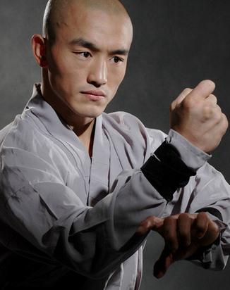 武林风一龙最新比赛视频 拳王争霸赛一龙香港
