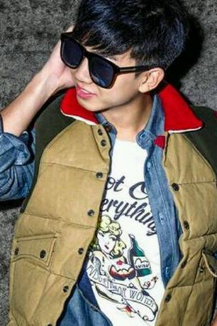 明星家族的两天一夜热播:各路高人气明星私照