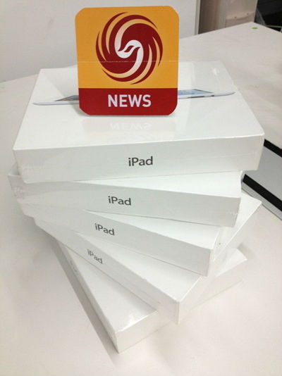 安装凤凰新闻客户端 iPad4免费拿