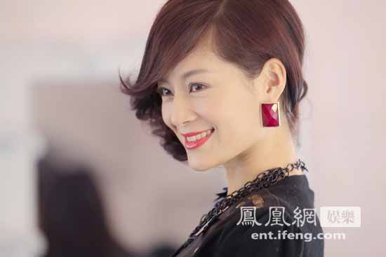 《战旗》创年度收视率新纪录 王媛可稳坐龙年