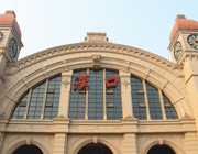 1月25日，汉口火车站迎来春运前的第一波客流高峰