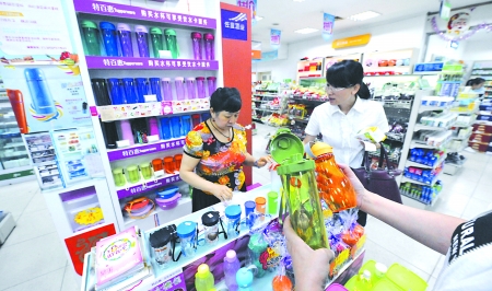 烟台药店货架_药店陈列造型图片大全_烟台药店收入(2)